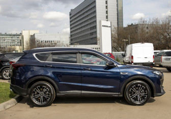 Подержанный автомобиль Jetour X70 2025 года (3 фото)