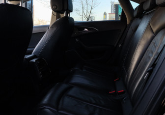 Подержанный автомобиль Audi A6 Sedan 2014 года (9 фото)