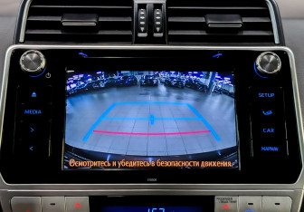 Подержанный автомобиль Toyota Land Cruiser Prado 2019 года (15 фото)