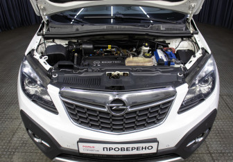 Подержанный автомобиль Opel Mokka 2013 года (9 фото)