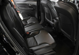 Подержанный автомобиль Volvo XC90 2020 года (12 фото)