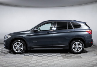 Подержанный автомобиль BMW X1 2016 года (8 фото)