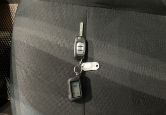 Подержанный автомобиль Renault Fluence 2010 года (14 фото)