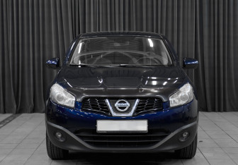 Подержанный автомобиль Nissan Qashqai 2010 года (2 фото)