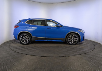 Подержанный автомобиль BMW X2 2021 года (4 фото)