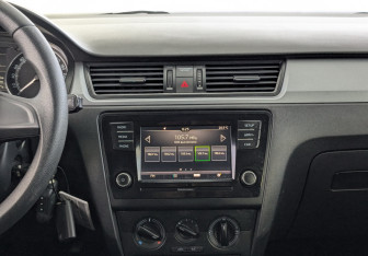 Подержанный автомобиль Skoda Rapid Liftback 2019 года (24 фото)