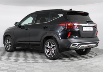 Подержанный автомобиль Kia Seltos 2020 года (7 фото)