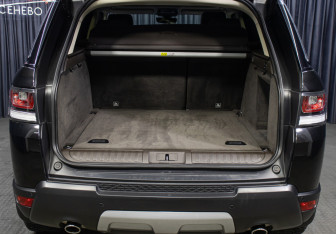 Подержанный автомобиль Land Rover Range Rover Sport 2017 года (10 фото)