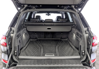Подержанный автомобиль BMW X5 2018 года (10 фото)