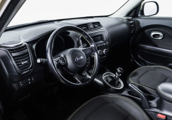 Подержанный автомобиль Kia Soul 2016 года (8 фото)