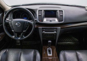 Подержанный автомобиль Nissan Teana 2013 года (13 фото)