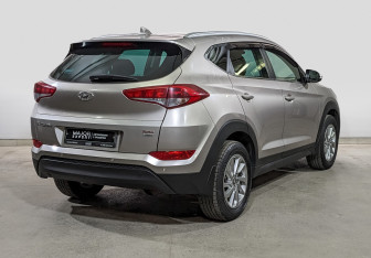 Подержанный автомобиль Hyundai Tucson 2016 года (5 фото)