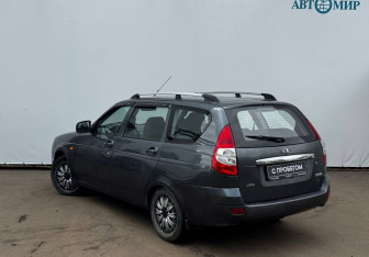 Подержанный автомобиль LADA (ВАЗ) Priora Wagon 2013 года (6 фото)