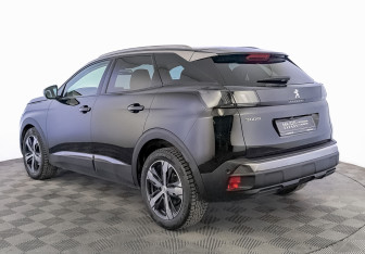 Подержанный автомобиль Peugeot 3008 2021 года (7 фото)