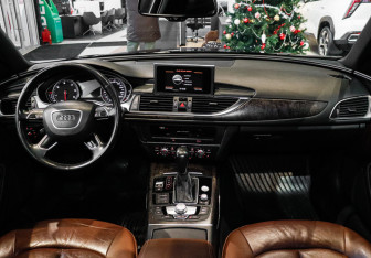 Подержанный автомобиль Audi A6 Sedan 2018 года (11 фото)