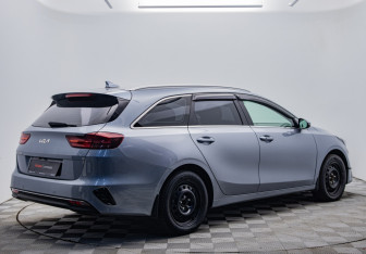 Подержанный автомобиль Kia Ceed Wagon 2021 года (5 фото)