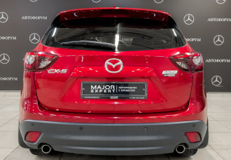 Подержанный автомобиль Mazda CX-5 2016 года (6 фото)