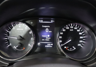 Подержанный автомобиль Nissan Qashqai 2020 года (17 фото)