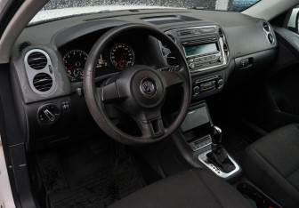 Подержанный автомобиль Volkswagen Tiguan 2012 года (10 фото)