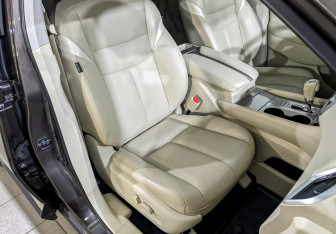 Подержанный автомобиль Nissan Murano Suv 2021 года (25 фото)