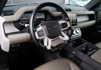Подержанный автомобиль Land Rover Defender Suv 2022 года (16 фото)