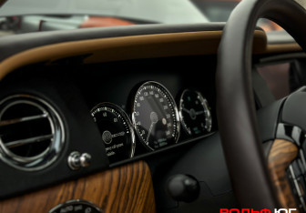 Подержанный автомобиль Rolls-Royce Cullinan 2019 года (11 фото)