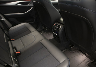 Подержанный автомобиль BMW X3 2019 года (32 фото)