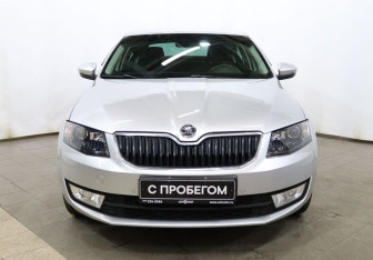 Подержанный автомобиль Skoda Octavia Liftback 2016 года (2 фото)