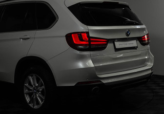 Подержанный автомобиль BMW X5 2017 года (18 фото)