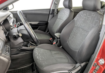 Подержанный автомобиль Kia Rio Sedan 2016 года (20 фото)