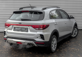 Подержанный автомобиль Kia Rio Hatchback 2021 года (5 фото)