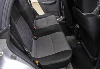 Подержанный автомобиль Subaru Impreza Wagon 2004 года (6 фото)