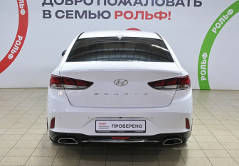 Подержанный автомобиль Hyundai Sonata 2019 года (5 фото)