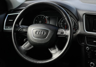 Подержанный автомобиль Audi Q5 2012 года (14 фото)