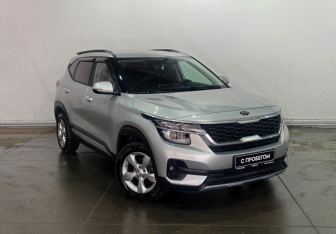 Подержанный автомобиль Kia Seltos 2021 года (3 фото)