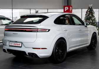 Новый Porsche Cayenne 2025 (5 фото)