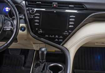 Подержанный автомобиль Toyota Camry Sedan 2018 года (15 фото)