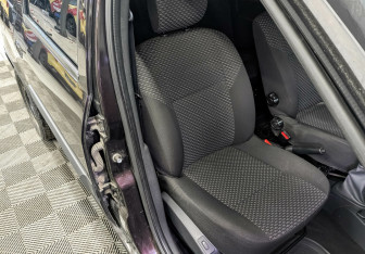 Подержанный автомобиль LADA (ВАЗ) Largus Wagon 2015 года (22 фото)