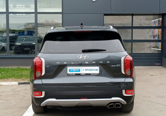 Подержанный автомобиль Hyundai Palisade 2021 года (6 фото)