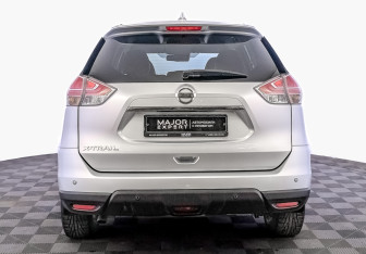 Подержанный автомобиль Nissan X-Trail 2018 года (6 фото)