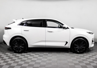 Подержанный автомобиль Changan UNI-K 2023 года (4 фото)