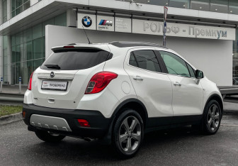Подержанный автомобиль Opel Mokka 2013 года (5 фото)