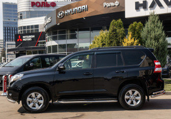 Подержанный автомобиль Toyota Land Cruiser Prado 2013 года (6 фото)