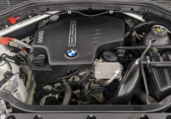 Подержанный автомобиль BMW X4 2018 года (9 фото)