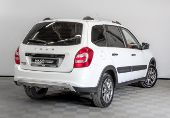 Подержанный автомобиль LADA (ВАЗ) Granta Wagon 2023 года (5 фото)