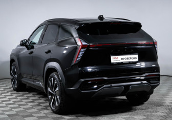 Подержанный автомобиль Geely Atlas 2024 года (7 фото)