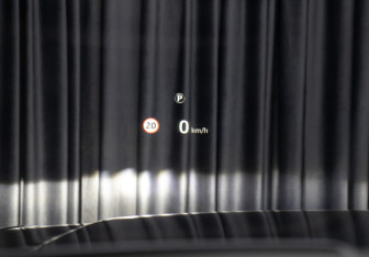 Подержанный автомобиль Land Rover Range Rover Sport 2021 года (23 фото)