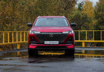 Подержанный автомобиль Changan CS55PLUS 2023 года (2 фото)