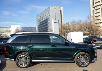 Подержанный автомобиль Hyundai Palisade 2025 года (3 фото)