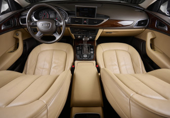 Подержанный автомобиль Audi A6 Sedan 2014 года (21 фото)